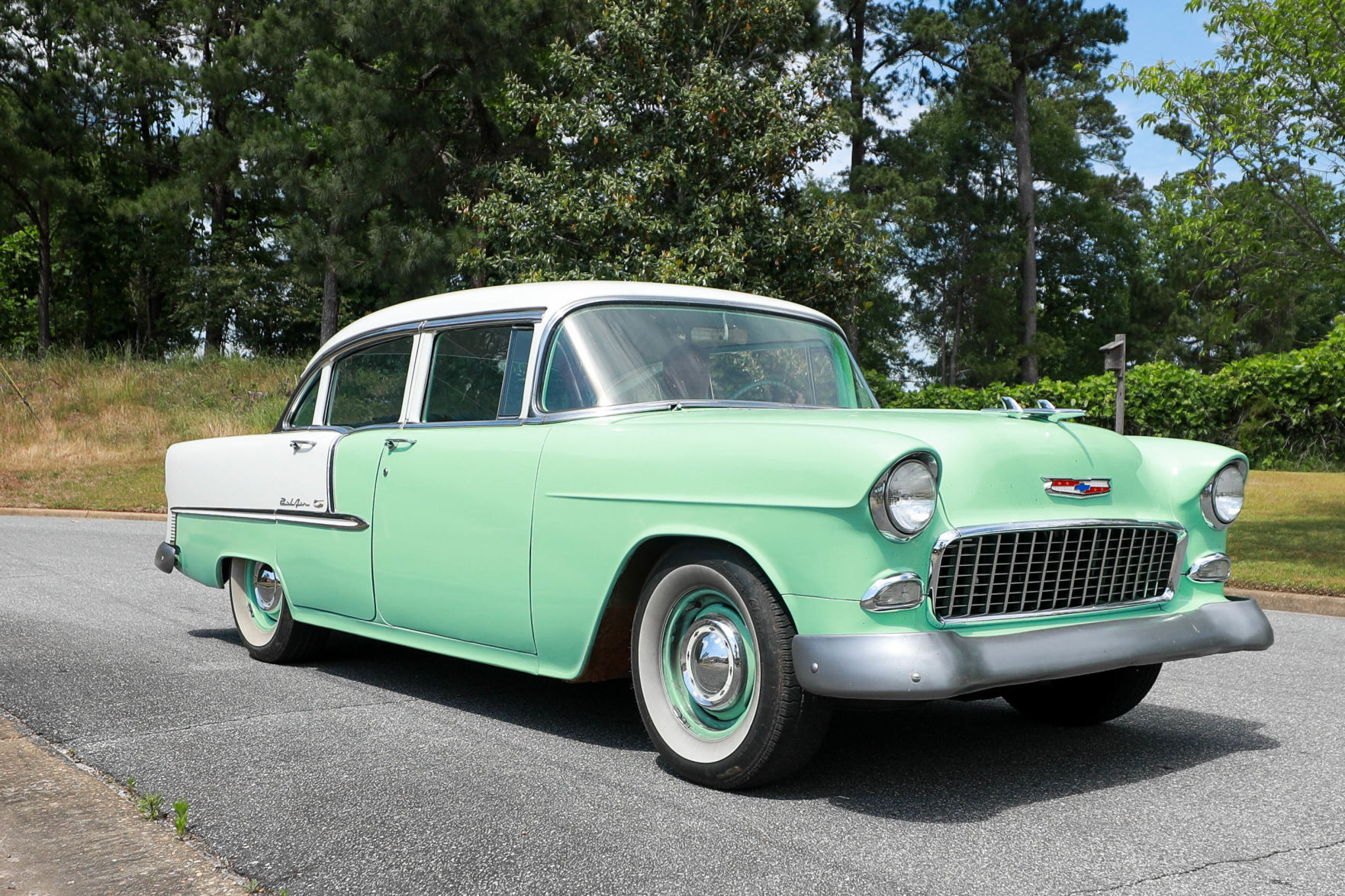 Car parade for Oak Park Nursing Home and Independent Living Community residents
